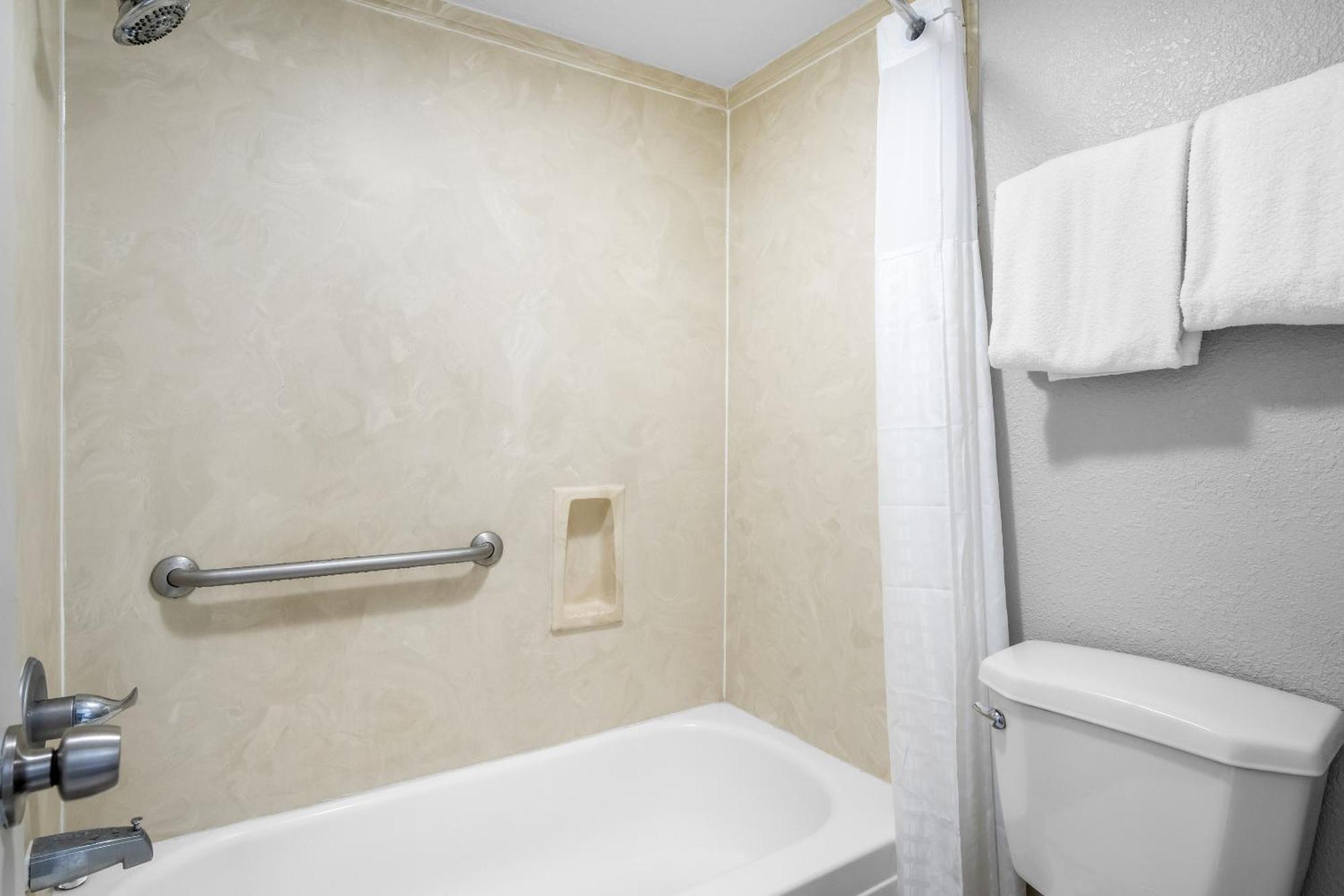 Rodeway Inn Waco Extérieur photo